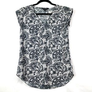 Express Lace Printed Sleeveless Top